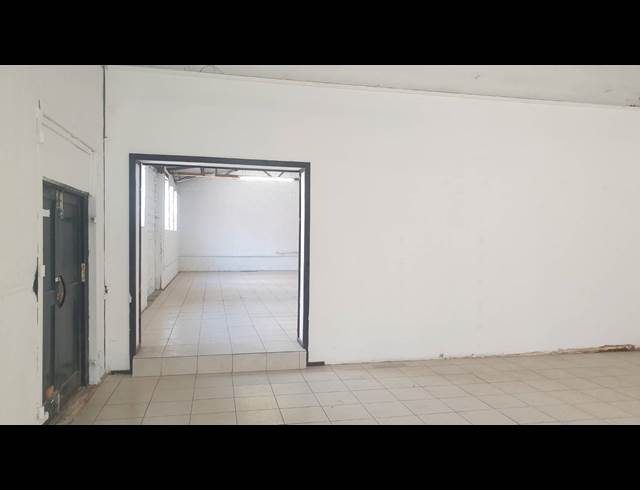 333M² FACTORY TO LET IN SALT RIVER