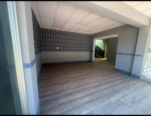 476M² OFFICE TO LET IN WYNBERG