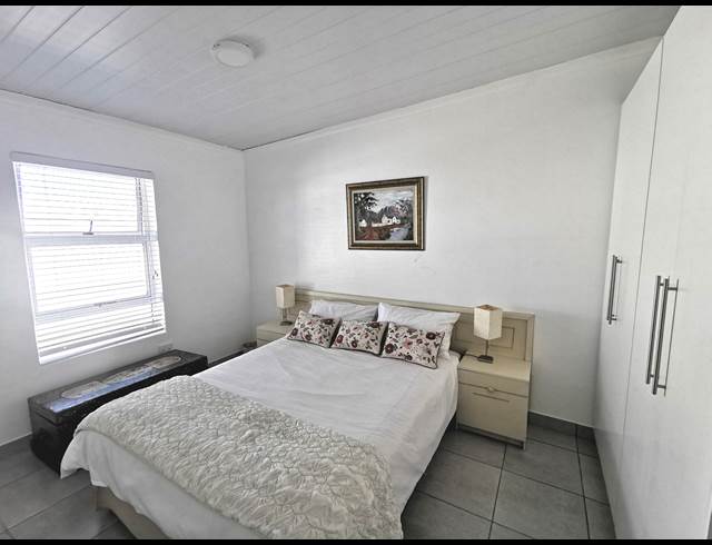 3 BEDROOM HOUSE TO LET IN DWARSKERSBOS