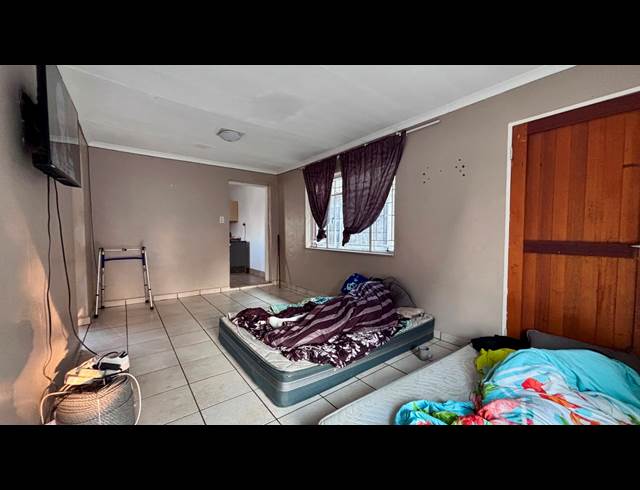 2 BEDROOM HOUSE TO LET IN SONHEUWEL