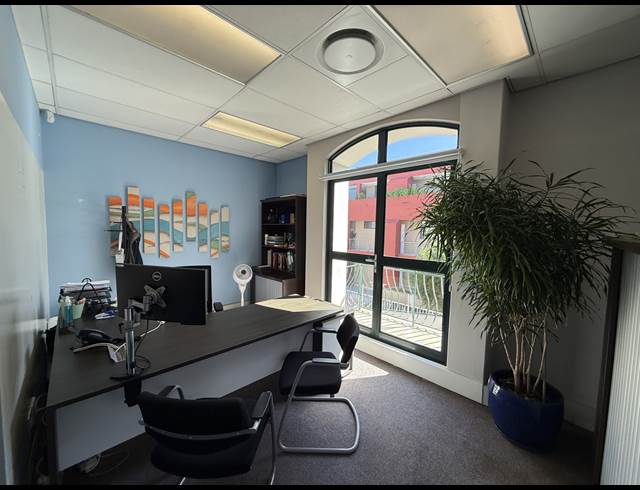 410M² OFFICE TO LET IN TOKAI