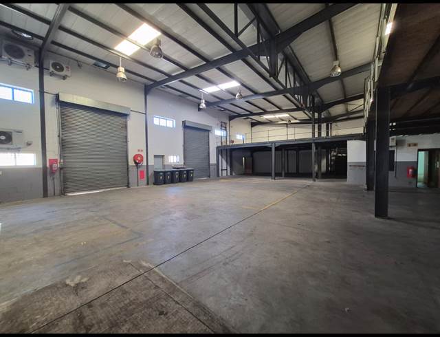 1,067M² WAREHOUSE TO LET IN BRACKENFELL INDUSTRIAL