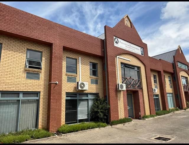 500M² WAREHOUSE TO LET IN HALFWAY HOUSE