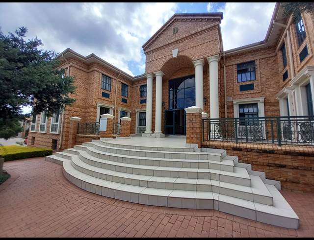 206M² OFFICE TO LET IN BRYANSTON