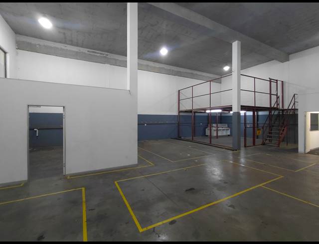 342M² WAREHOUSE TO LET IN POMONA