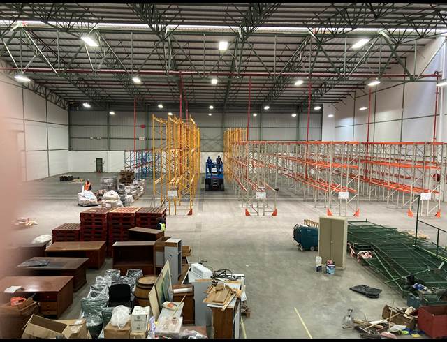 3,300M² WAREHOUSE TO LET IN NEW GERMANY