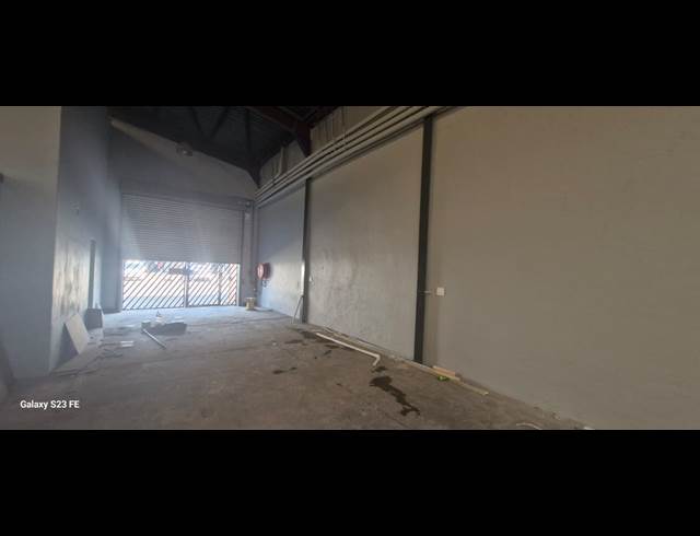 400M² WAREHOUSE TO LET IN FORDSBURG
