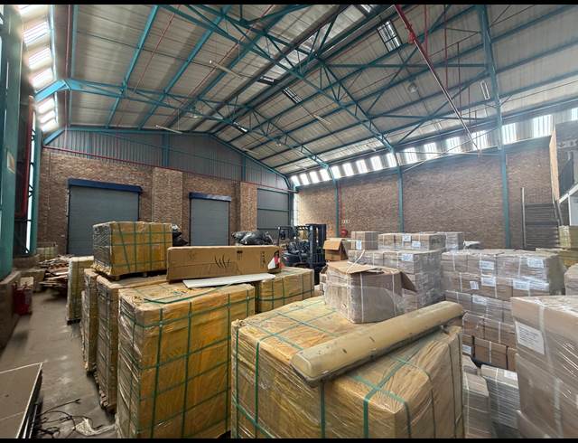 818M² WAREHOUSE TO LET IN RANDJESPARK
