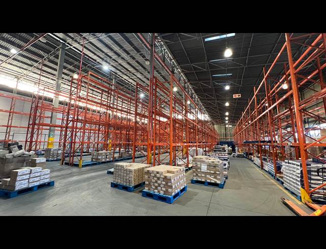 8,494M² WAREHOUSE TO LET IN ISANDO