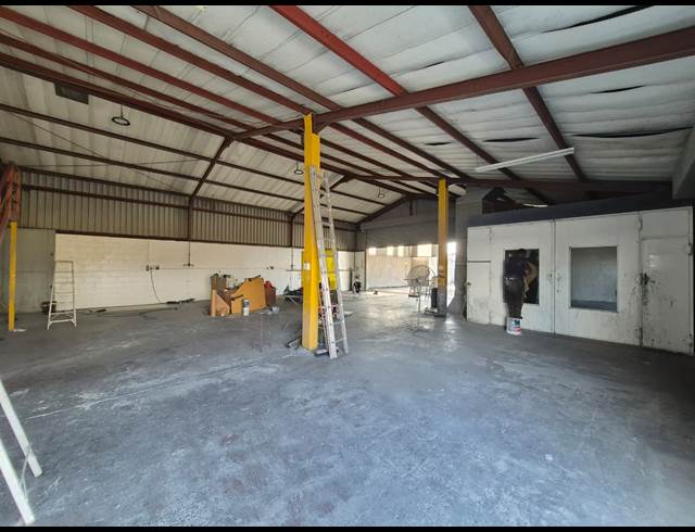 289.50M² WAREHOUSE TO LET IN BRACKENFELL SOUTH