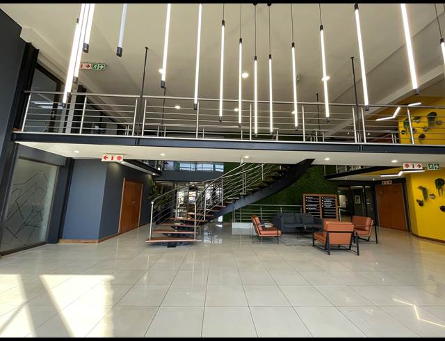 277M² OFFICE TO LET IN HURLINGHAM