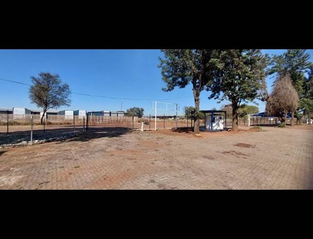 INDUSTRIAL PROPERTY TO RENT IN ROSSLYN