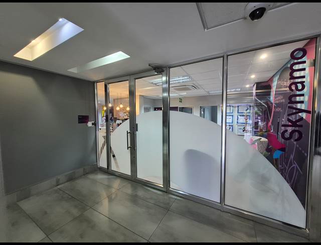 412M² OFFICE TO LET IN GREENSTONE HILL