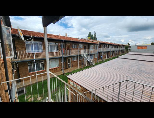 2 bed property to rent in GOEDEBURG