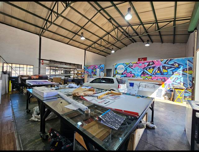 280M² MINI FACTORY TO LET IN KYA SANDS