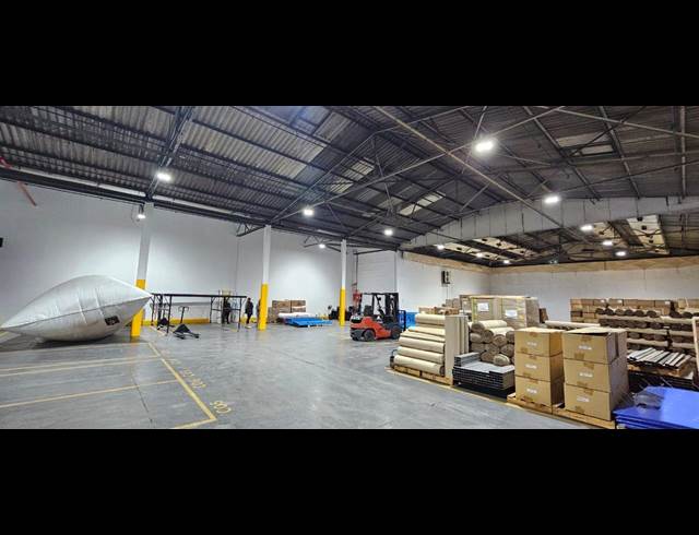 745M² WAREHOUSE TO LET IN PAARL CENTRAL