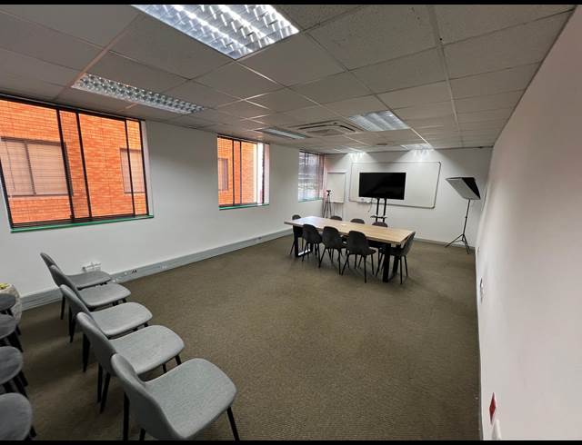 453M² OFFICE TO LET IN UMHLANGA RIDGE