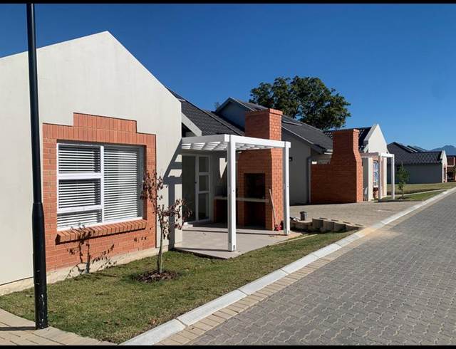 2 BEDROOM PROPERTY TO RENT IN GEORGE CENTRAL