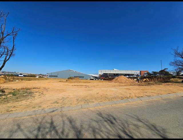 3,000M² WAREHOUSE TO LET IN COSMO BUSINESS PARK