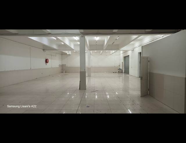 290M² WORKSHOP TO LET IN DURBAN CENTRAL