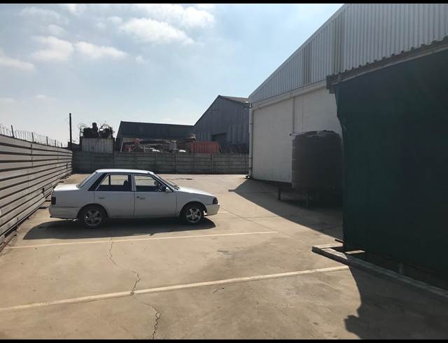 1,000M² WAREHOUSE TO LET IN EPPING INDUSTRIAL