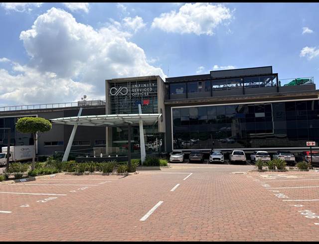 253M² OFFICE TO LET IN FOURWAYS