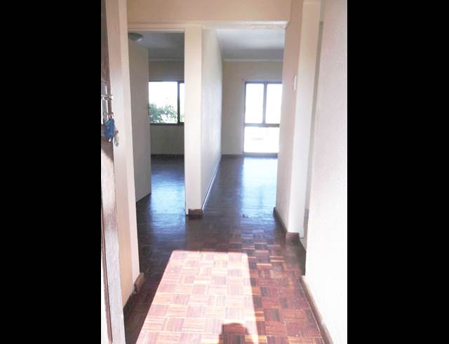 1 bed property to rent in ROSEBANK
