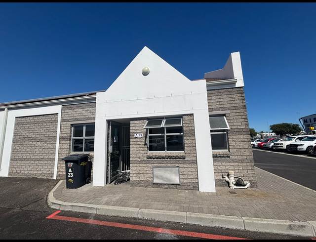 100M² WAREHOUSE TO LET IN MILNERTON CENTRAL