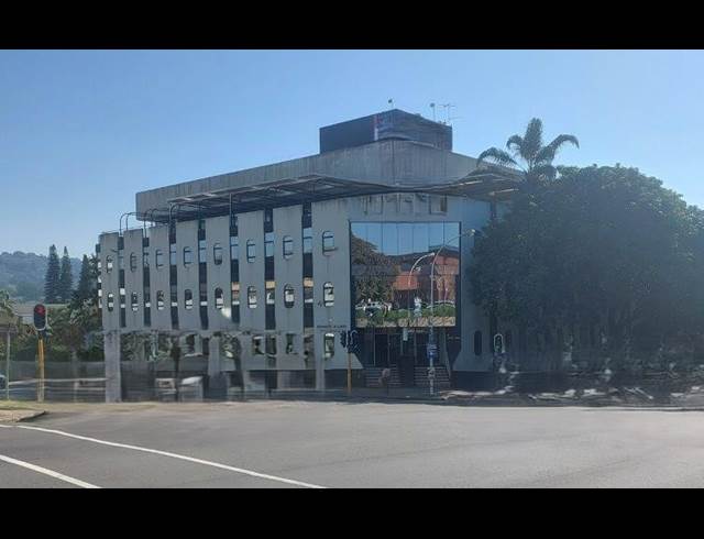 1,000M² BUILDING TO LET IN PINETOWN CENTRAL