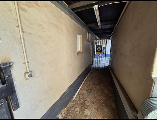38M² WAREHOUSE TO LET IN KOEDOESPOORT INDUSTRIAL