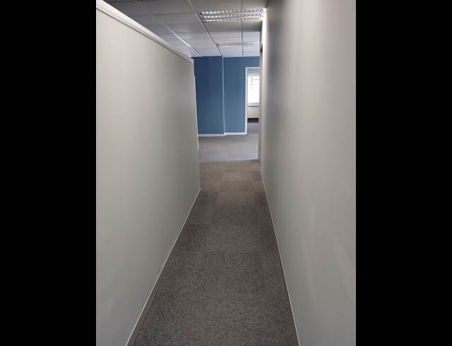 330M² OFFICE TO LET IN WESTVILLE