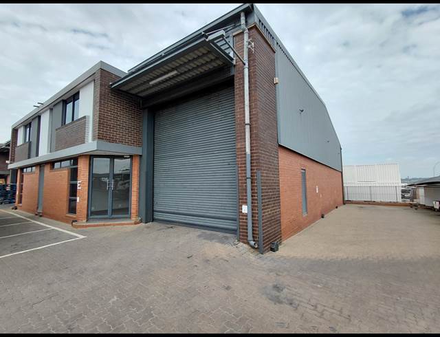 343M² WAREHOUSE TO LET IN CLAYVILLE
