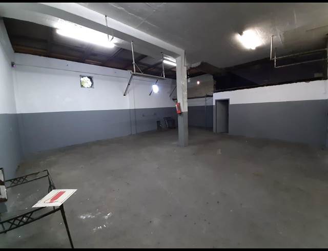 300M² WAREHOUSE TO LET IN SPRINGFIELD