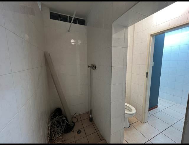 100.51M² OFFICE TO LET IN HIGHVELD