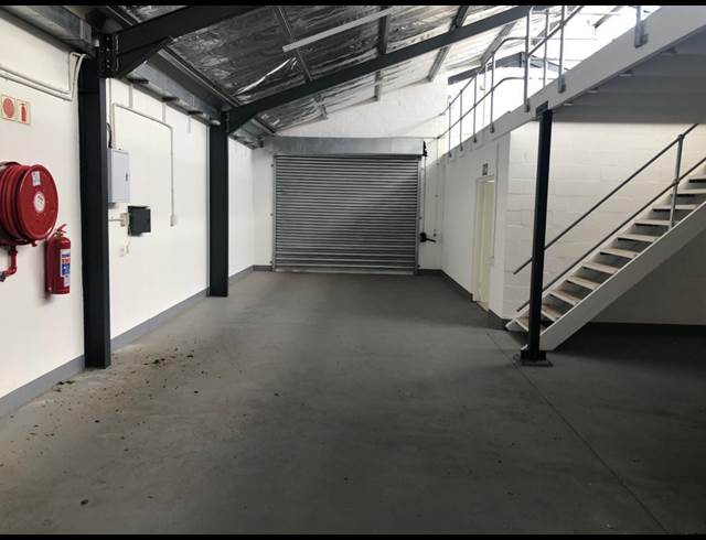195M² WAREHOUSE TO LET IN WETTON