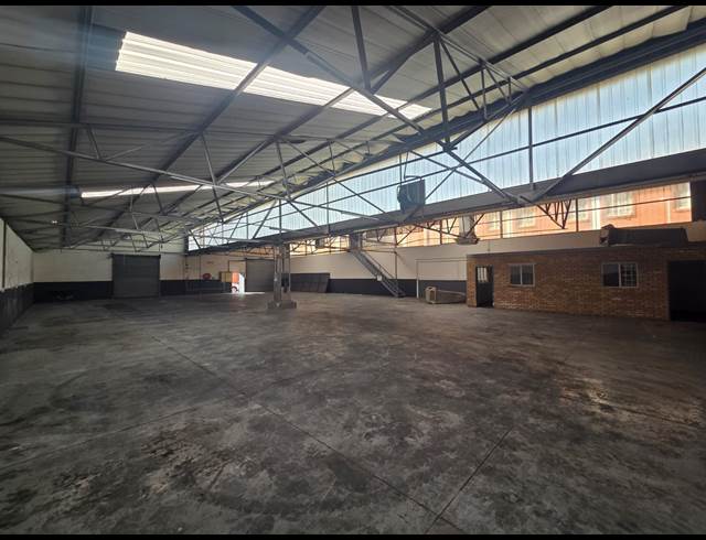 657M² WAREHOUSE TO LET IN KOEDOESPOORT INDUSTRIAL