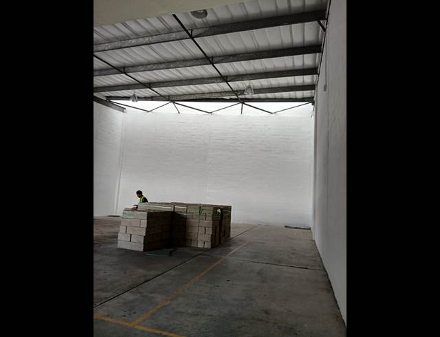 296M² WAREHOUSE TO LET IN RED HILL
