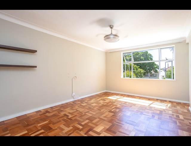 1 BEDROOM APARTMENT TO LET IN RONDEBOSCH VILLAGE