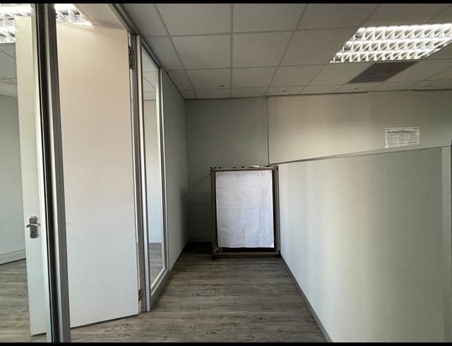 177M² OFFICE TO LET IN UMHLANGA RIDGE