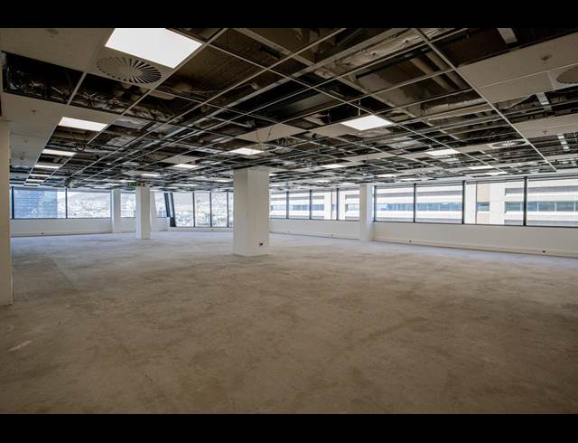 625M² OFFICE TO LET IN FORESHORE