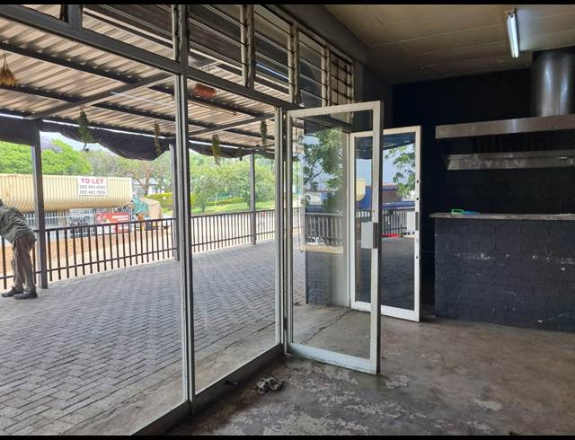 80M² RETAIL TO LET IN ROCKY DRIFT