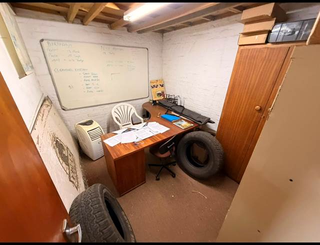 300M² WAREHOUSE TO LET IN MALMESBURY INDUSTRIA