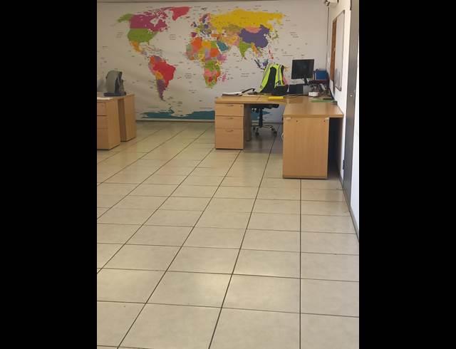 1,040M² WAREHOUSE TO LET IN KILLARNEY GARDENS