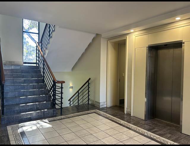 355M² BUILDING TO LET IN MOWBRAY