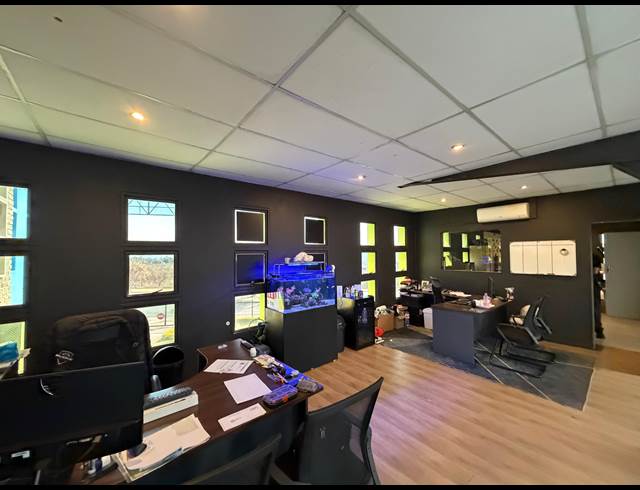 580M² WAREHOUSE TO LET IN HALFWAY HOUSE