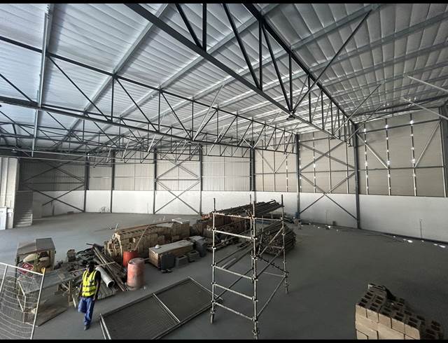 406M² WAREHOUSE TO LET IN SACKS CIRCLE INDUSTRIAL