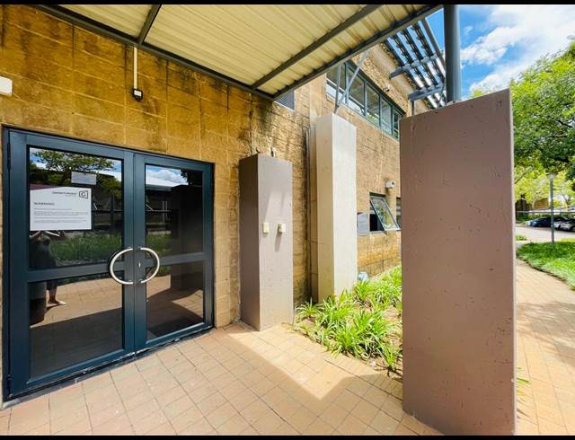 684M² OFFICE TO LET IN RANDJESPARK