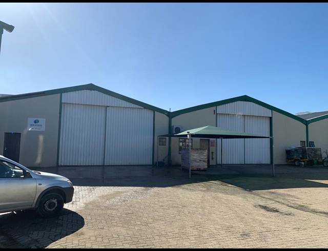 240M² WAREHOUSE TO LET IN PAARL CENTRAL
