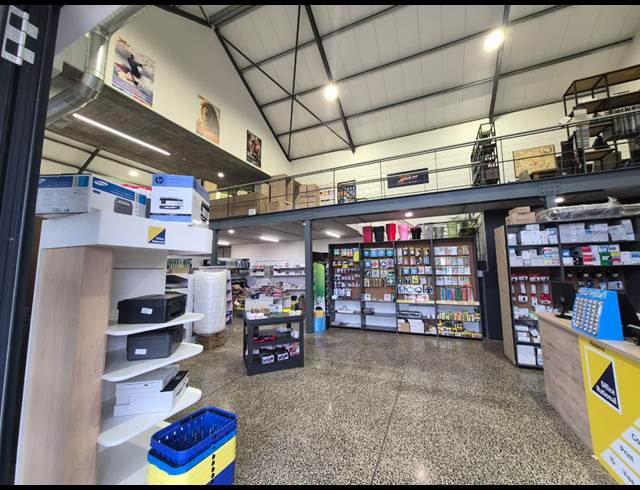 479M² WAREHOUSE TO LET IN STONEWOOD SECURITY ESTATE