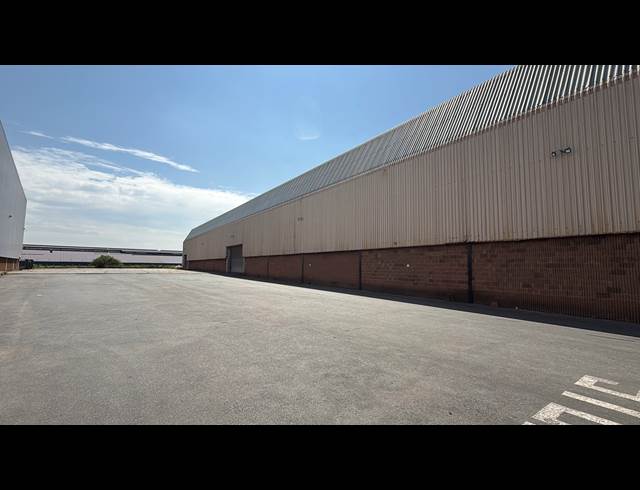 14,419M² WAREHOUSE TO LET IN ALRODE
